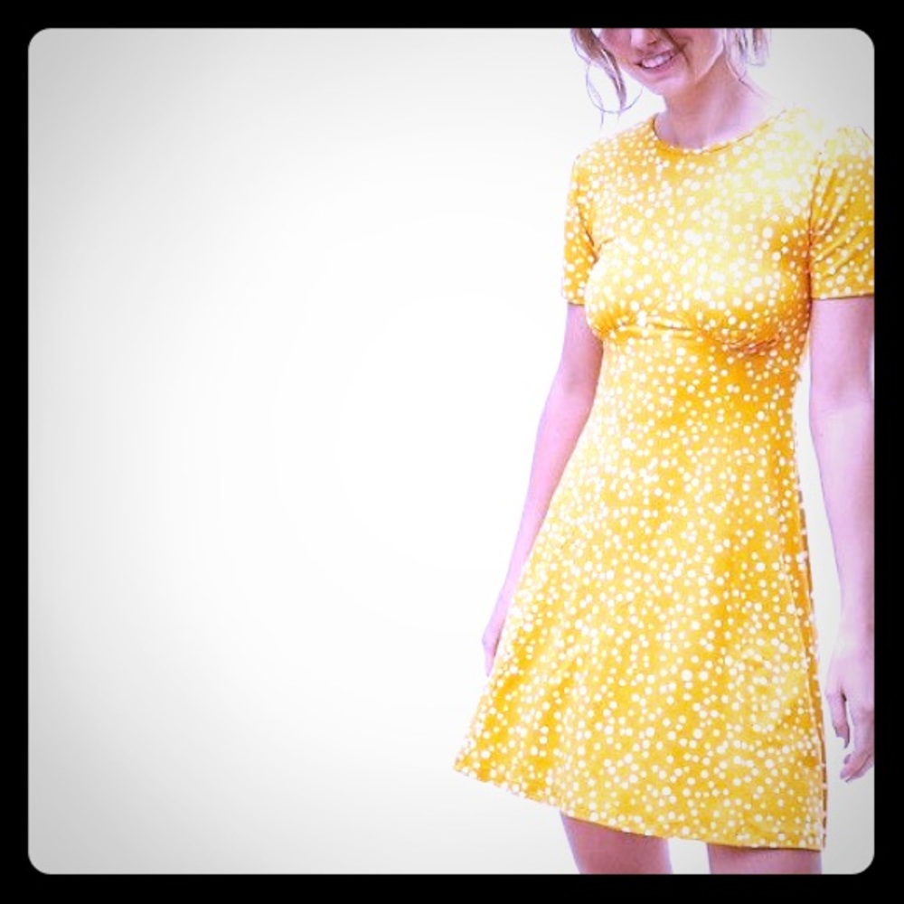 ASOS marigold yellow dress scatter dot 😍🌼🌻